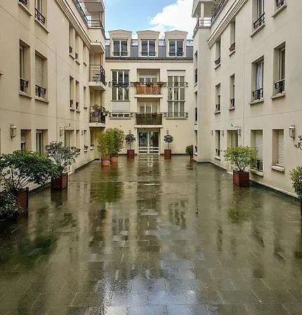 Appartamento Rue De La Roquette Parigi